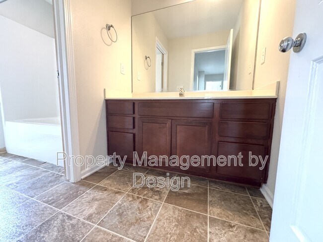 Building Photo - 8580 Rock Dr