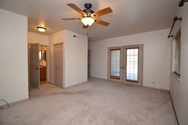 Building Photo - 1255 Wolf Hollow Ln