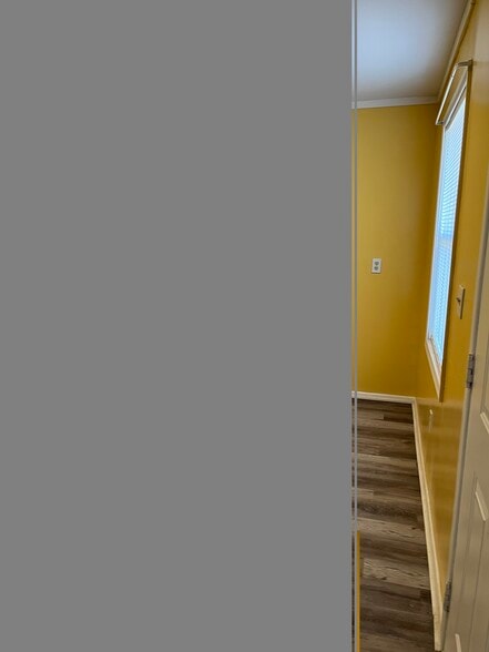 Building Photo - 112 Irwin Cir