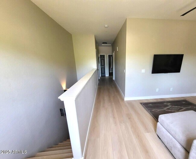 Building Photo - 6119 E Knolls Way N