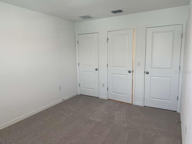 Building Photo - 2848 Skyline Lp