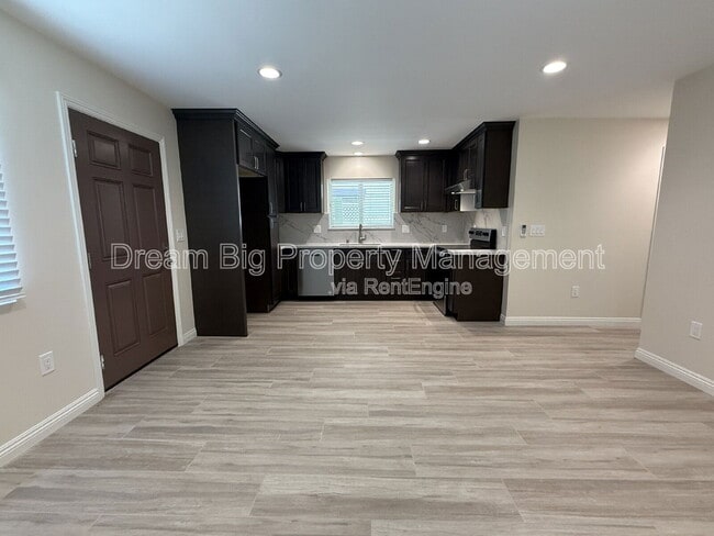 Building Photo - 3556 Harrison St
