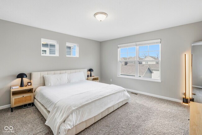 Building Photo - 366 Steeples Blvd