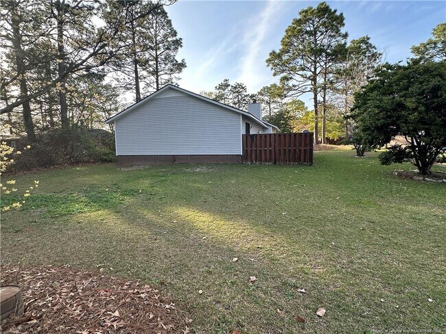 Building Photo - 6903 Flying Cloud Ln