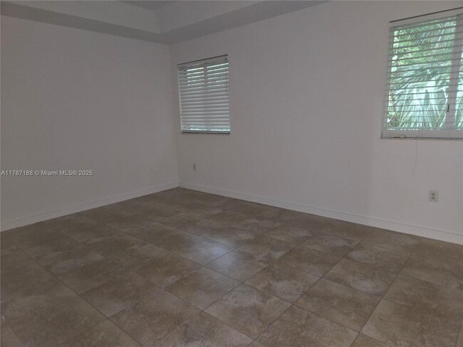 Building Photo - 21205 NW 14th Pl