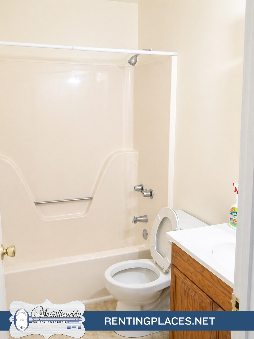 Building Photo - 1246 Holden Dr