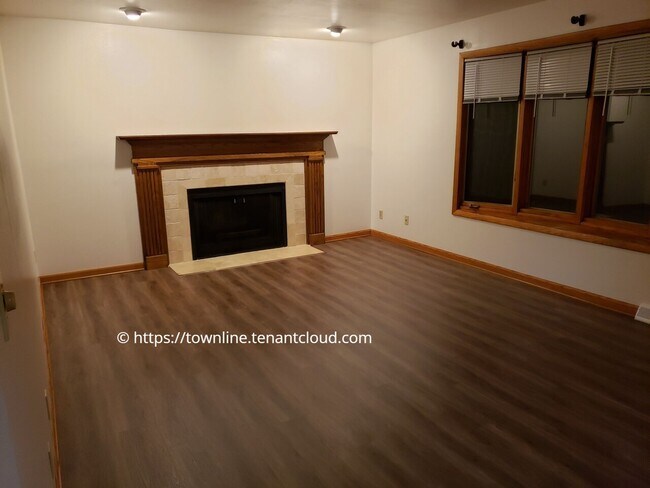 Building Photo - 1314 Camden Way