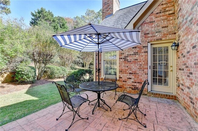 Building Photo - 355 Laurel Oak Dr