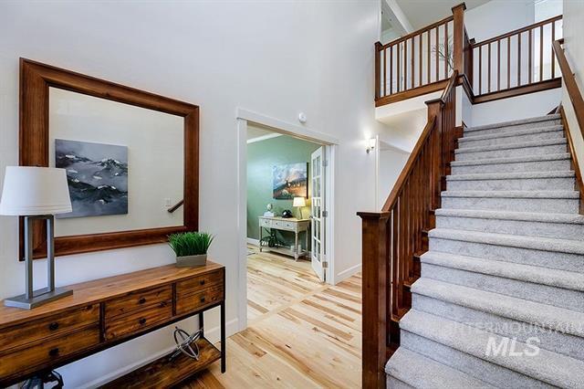 Building Photo - 2517 E Mariposa Dr
