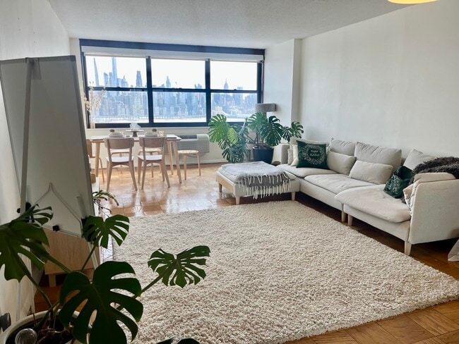 Building Photo - 7002 JFK Blvd E