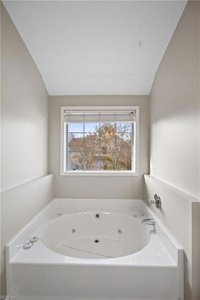 Building Photo - 506 Whisper Walk