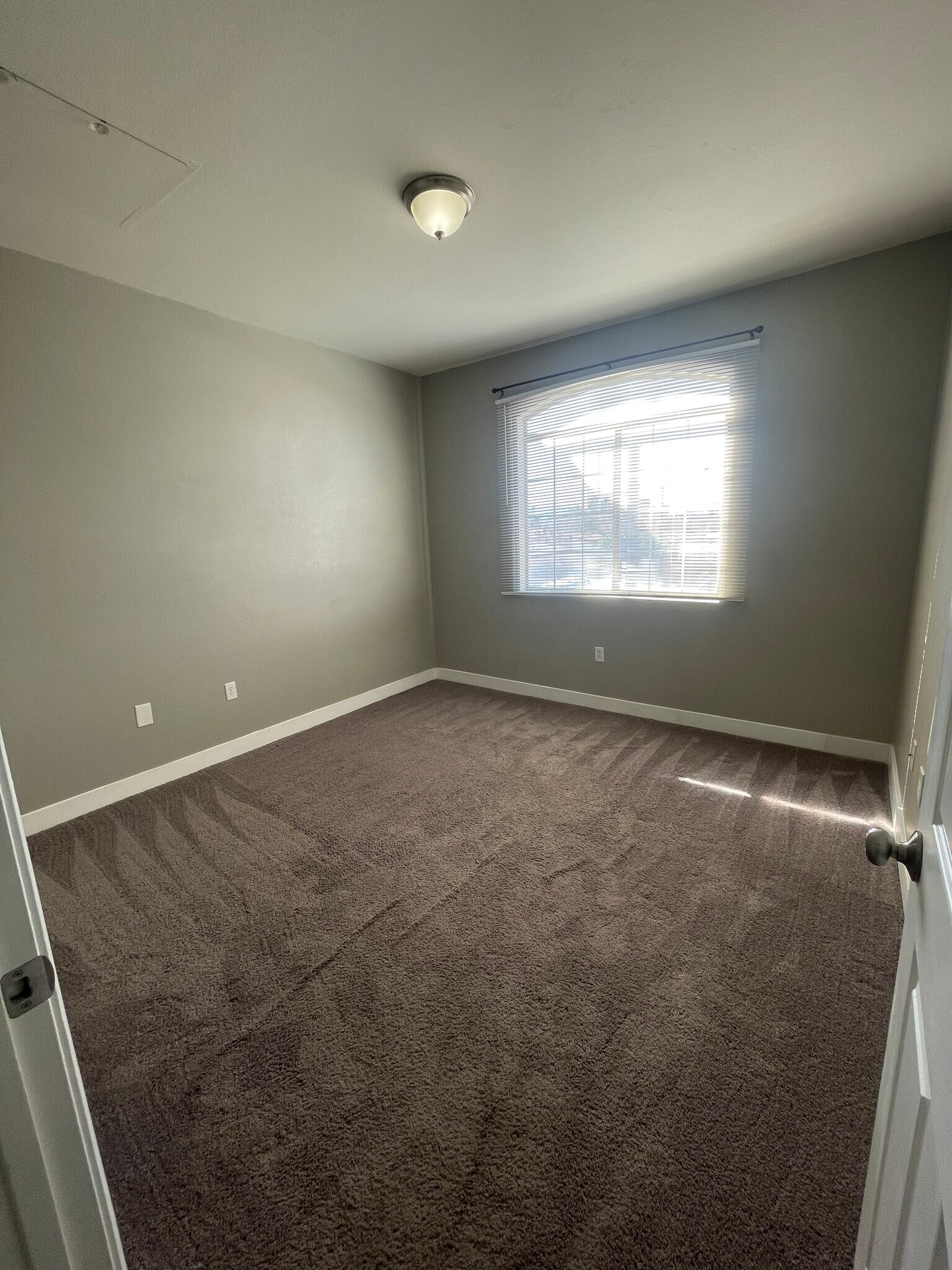 Building Photo - 1405 S Nellis Blvd