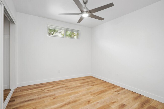 Building Photo - PALM