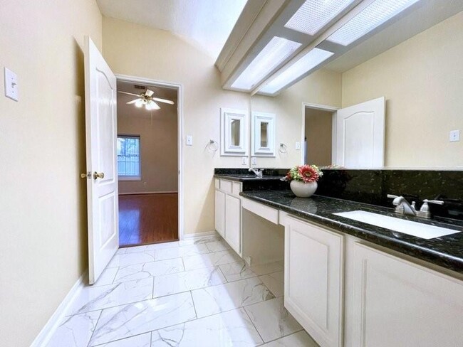 Building Photo - 639 Wheelhouse Dr