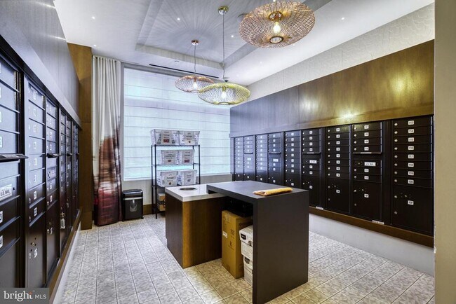 Building Photo - 925 N Fairfax St