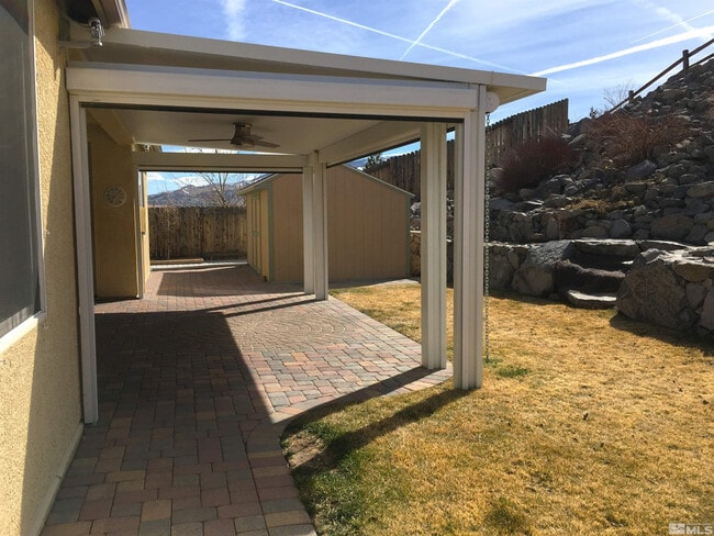 Building Photo - 1467 Bluewood Dr