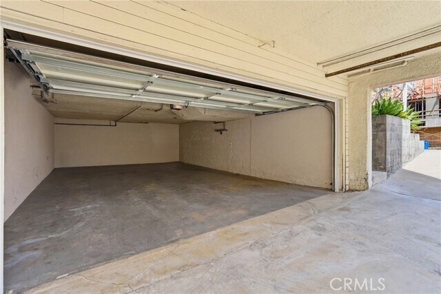 Building Photo - 1433 S Beverly Dr