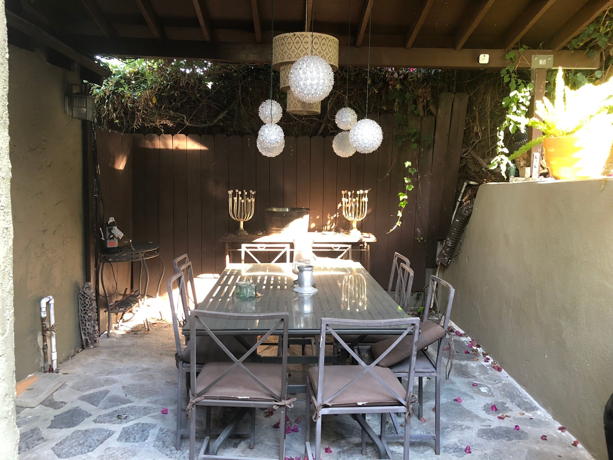 Building Photo - 1316 N Occidental Blvd