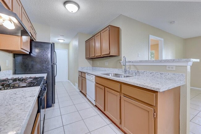 Building Photo - 12302 Dellrey Dr
