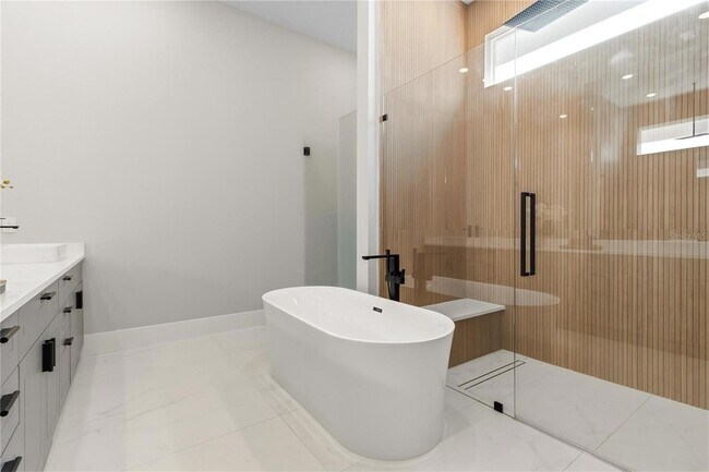 Building Photo - 16809 Bolsena Dr