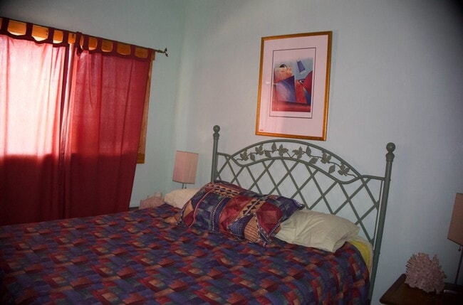 Building Photo - 3 Bedrooms 2 baths Beach House in the City of Imperial Beach!!!!!!