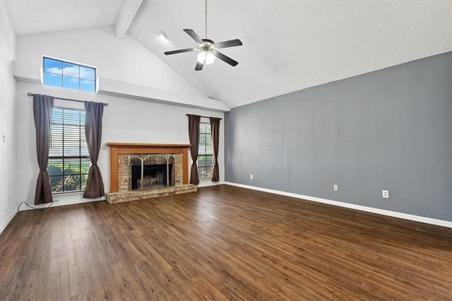 Building Photo - 990 Acorn Dr