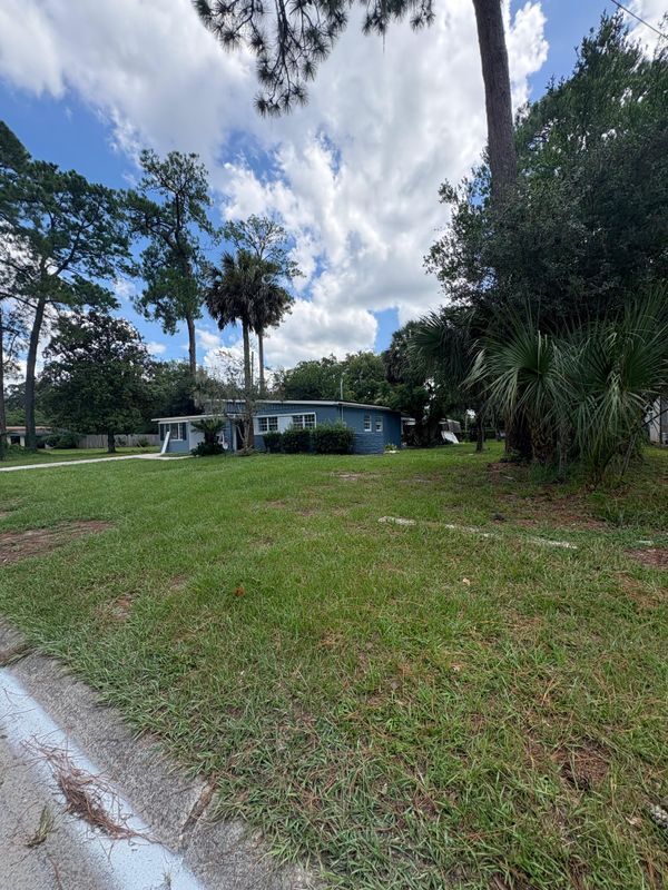 Building Photo - 5356 Keystone Dr N