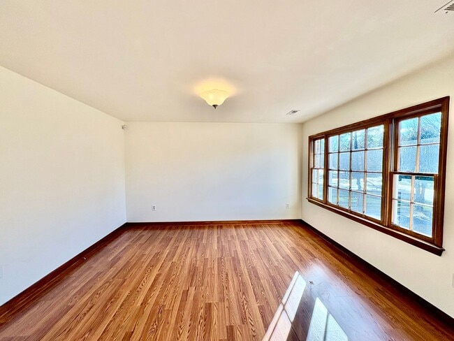 Building Photo - 5312 Ridgerun Terrace