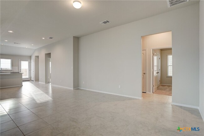 Building Photo - 171 White Dunes Dr