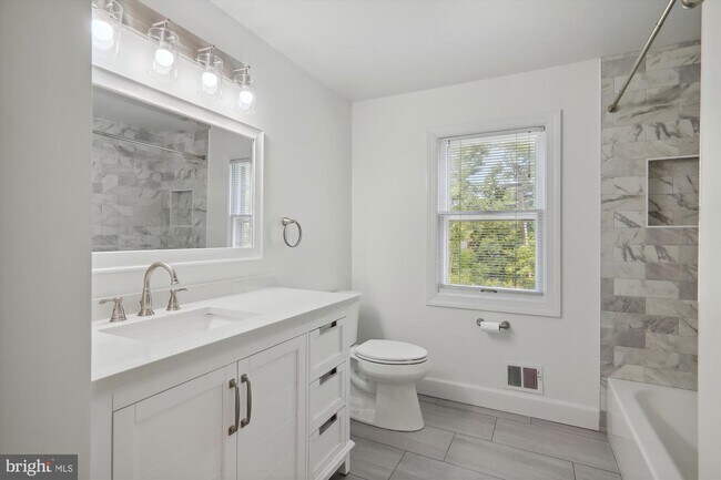 Building Photo - 11124 Post House Ct