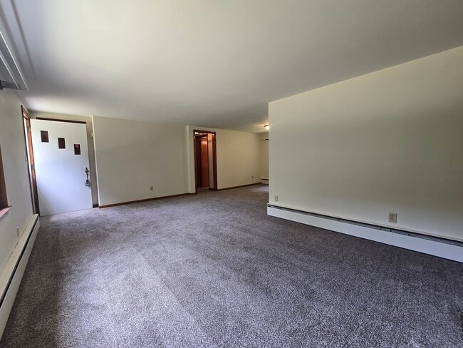Building Photo - 58 Old Hawleyville Rd