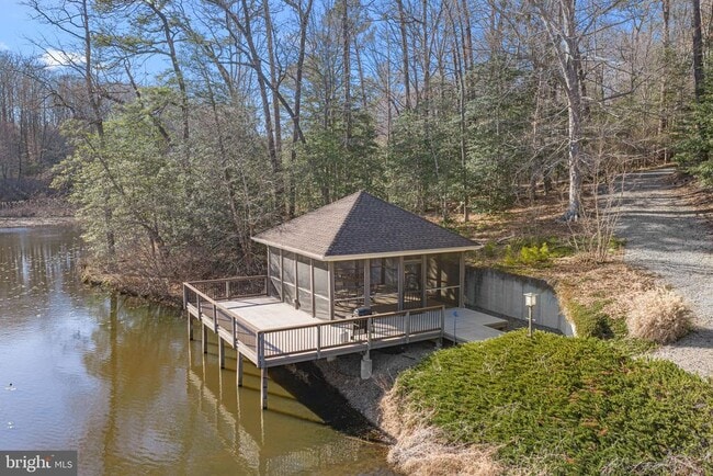 Building Photo - 3535 Meadow Rd