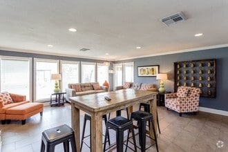 Building Photo - Cherry Creek