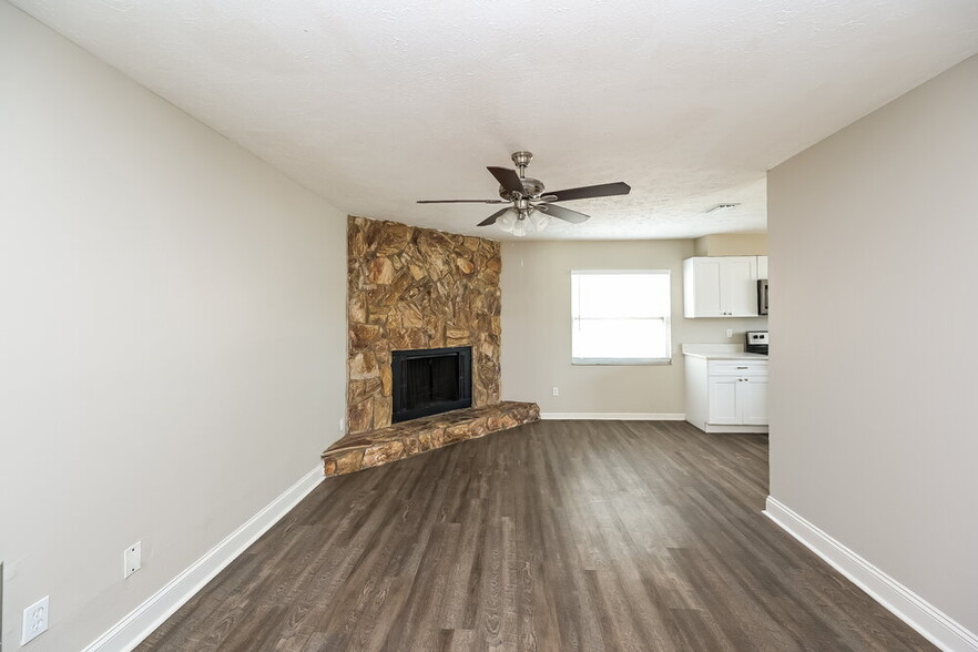 Building Photo - 5518 Pentail Cir