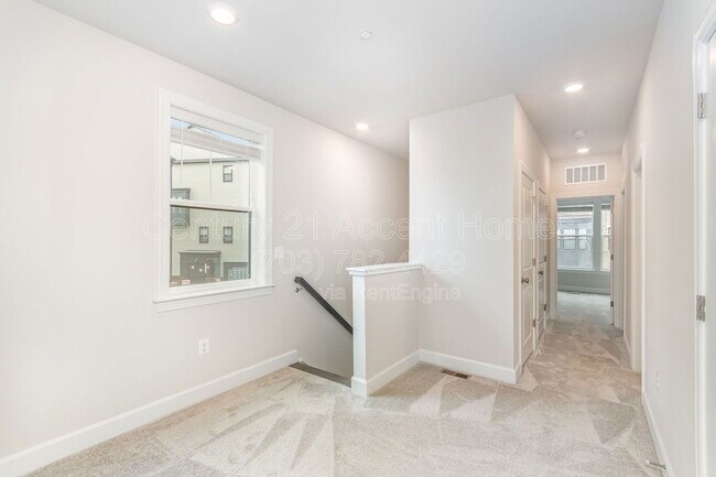 Building Photo - 43488 Stonewood Crossing Ter