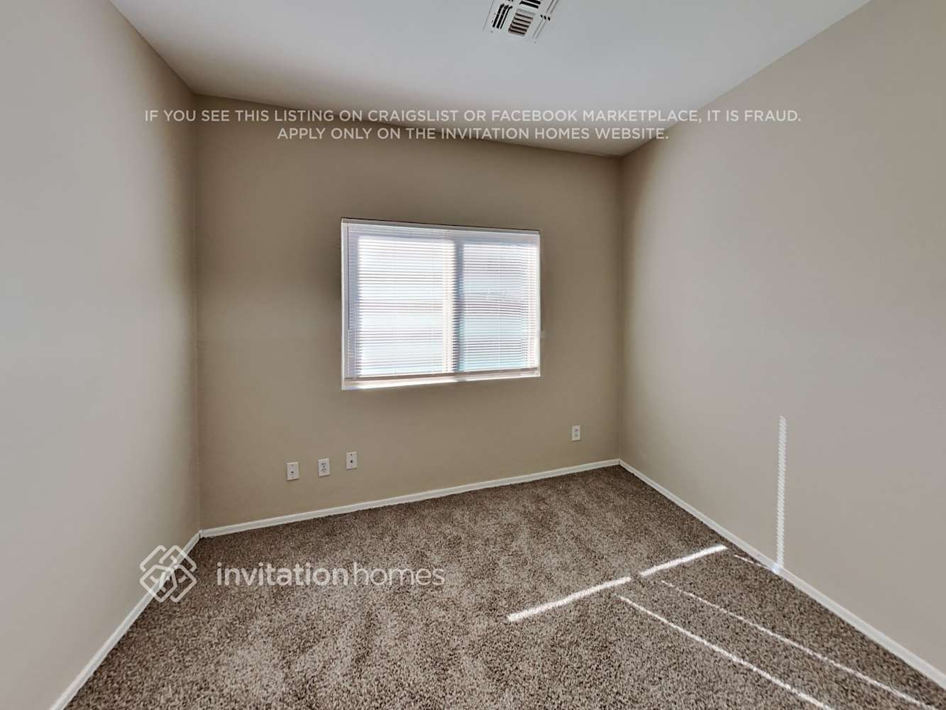 Building Photo - 2218 S 64th Ln