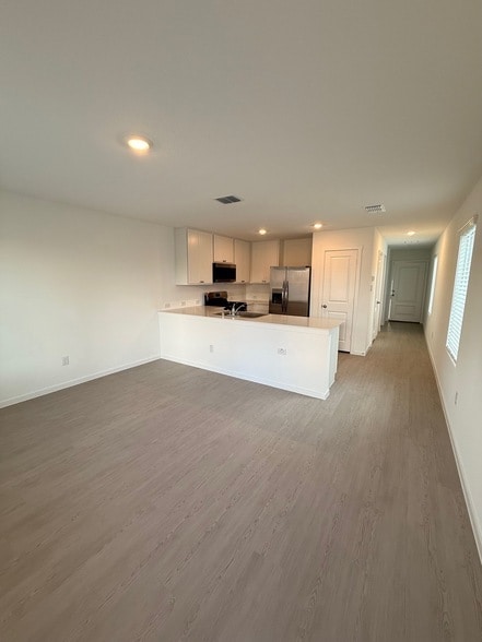 Building Photo - 12125 Steeplechase Dr