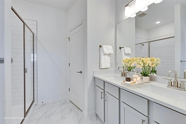 Building Photo - 148 Hartson Dr