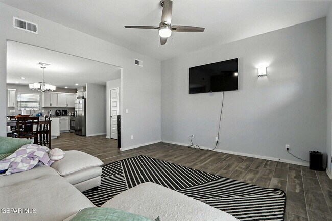 Building Photo - 837 Paseo Drusy Pl