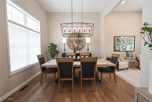 Building Photo - 1305 Fieldstone Ct