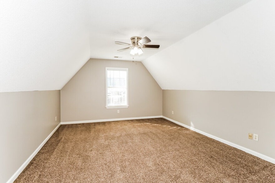 Building Photo - 8270 Wesley Woods Cir