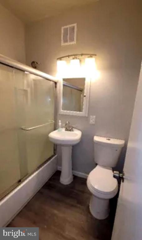 Building Photo - 1078 Lalor St