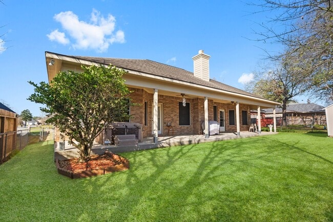 Building Photo - 9292 Deepwater Dr