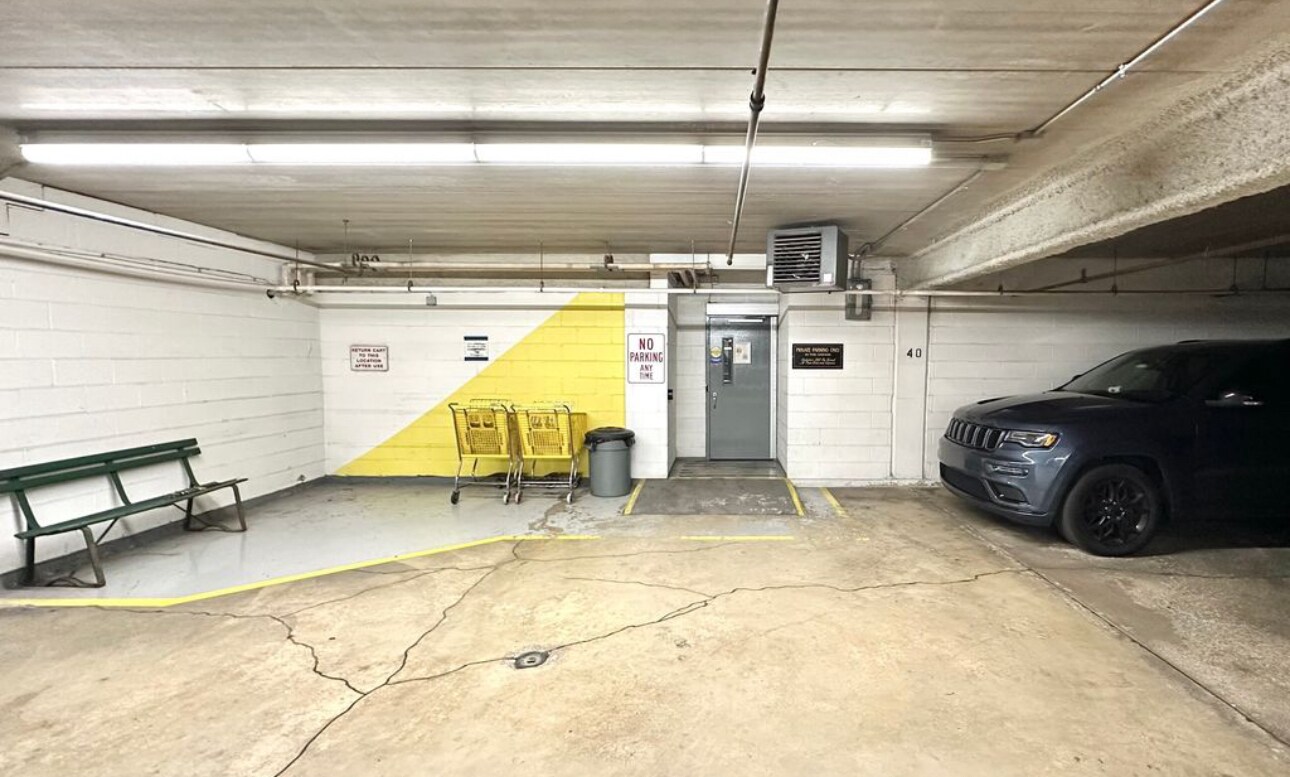 Building Photo - 190 S Wood Dale Rd