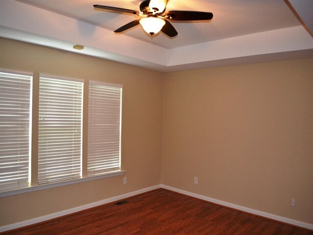 Building Photo - 36 Halehaven Dr