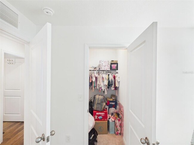 Building Photo - 5194 Sailor Rd