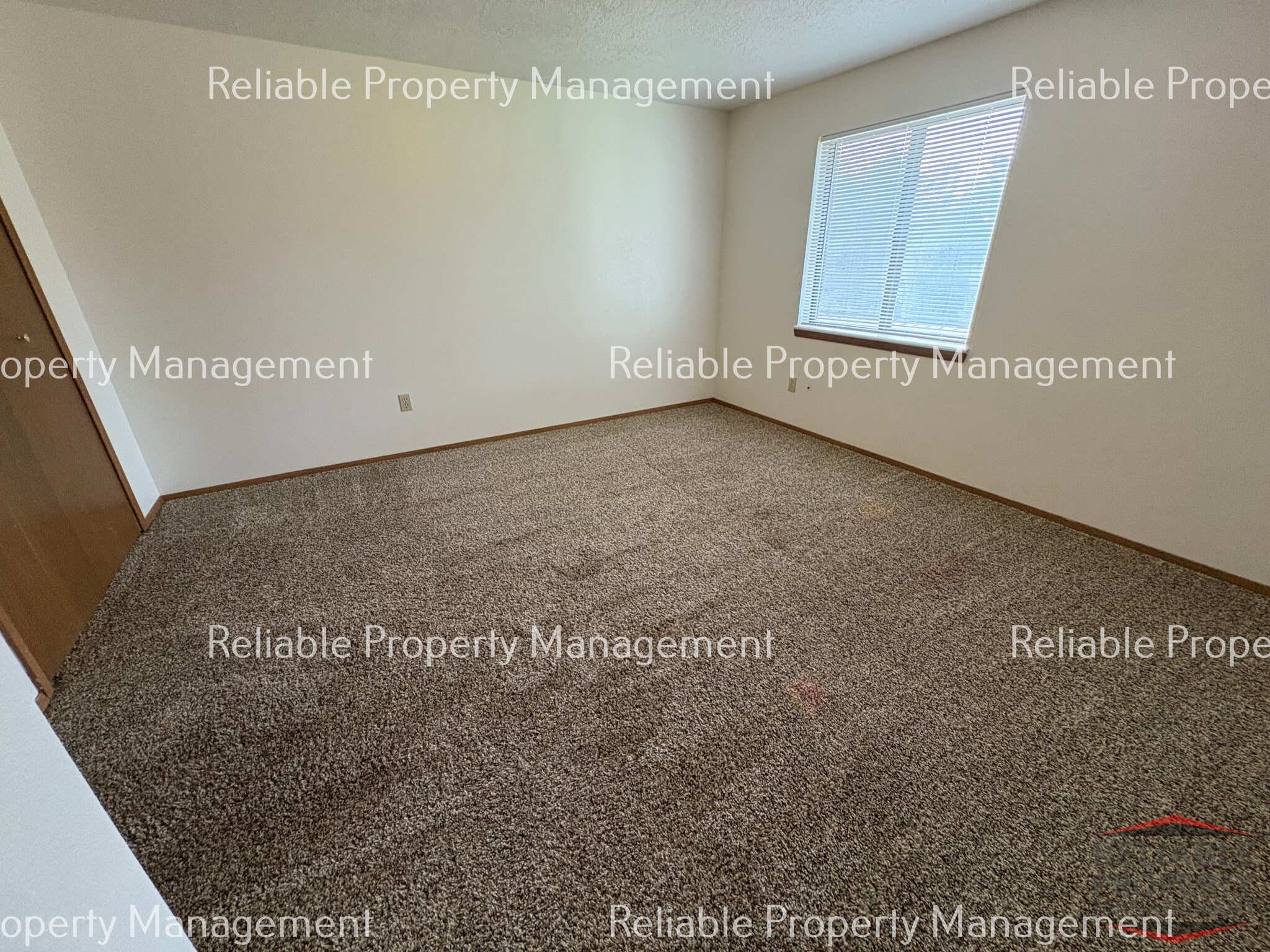 Building Photo - 621 John Adams Ct