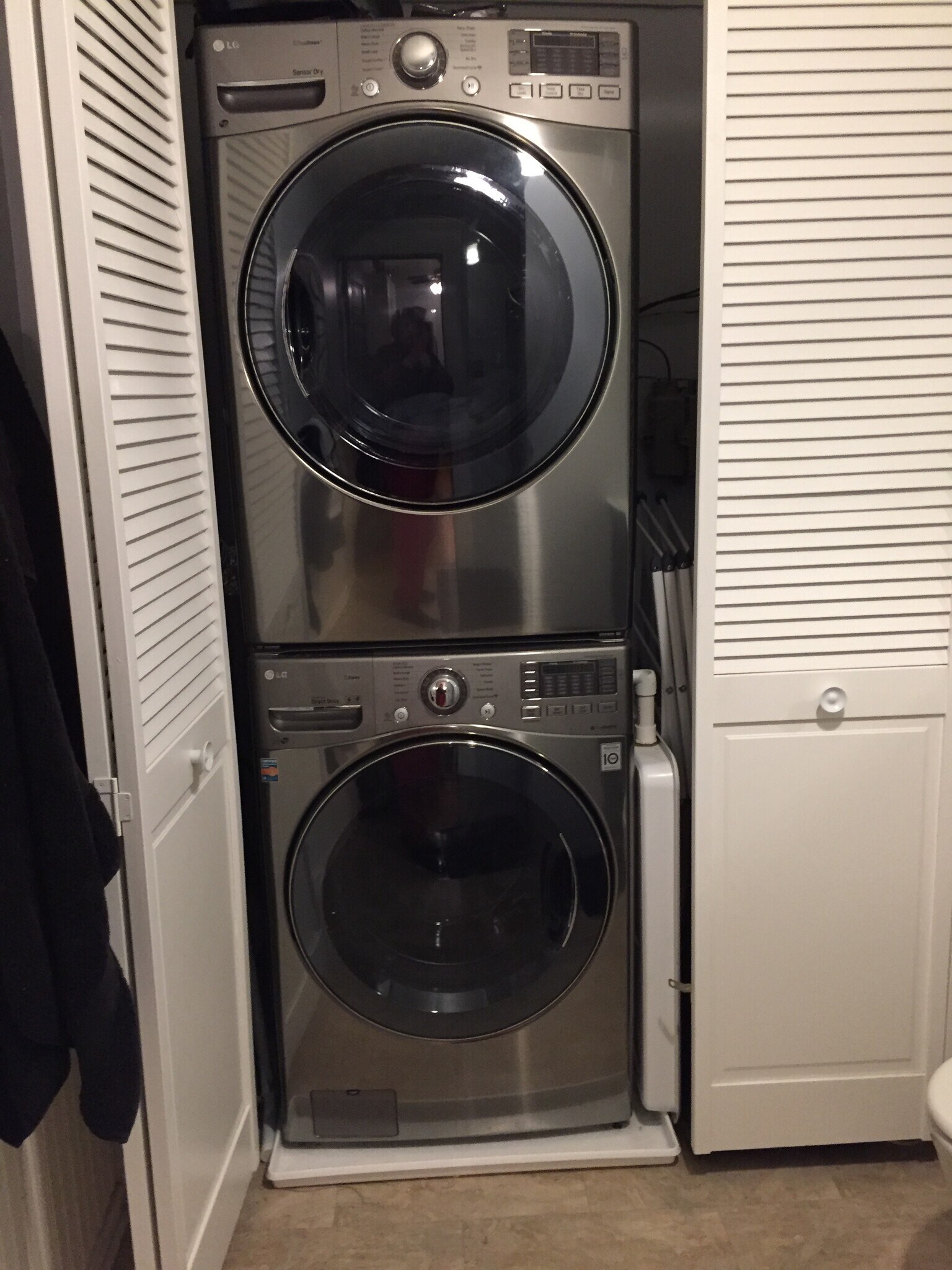 Building Photo - 1145 Jaeger St