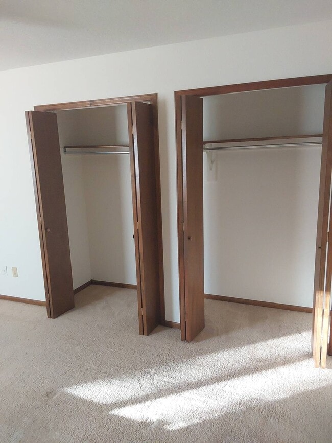 Building Photo - 909 44th Ave Ct