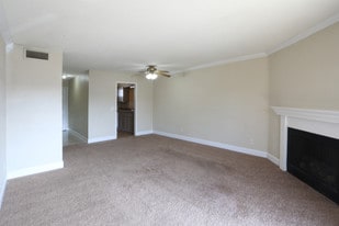 Interior Photo - Scotsdale Terrace